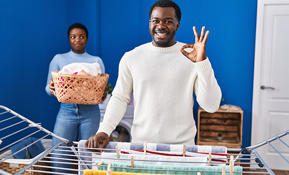 zambian-couple-doing-laundry